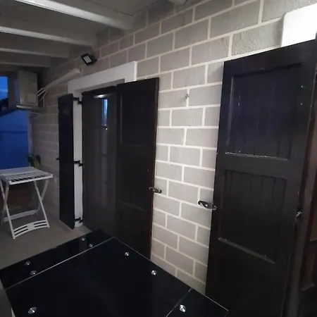 Stonemakers Hide Karyotikon