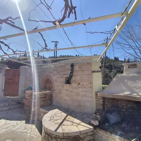 Stonemakers Hide بيت للعطل Karyotikon