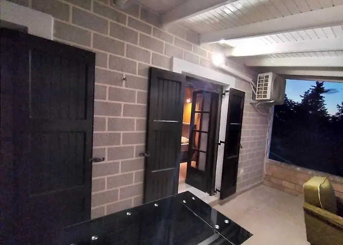 Stonemakers Hide Casa vacanze Karyotikon