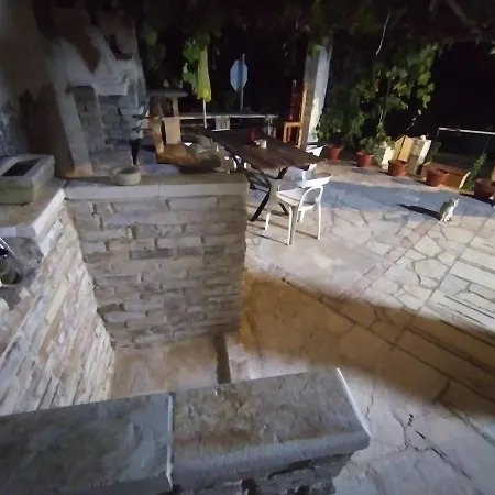 Stonemakers Hide Σπίτι διακοπών Καρυώτικο