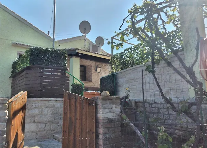 Stonemakers Hide Σπίτι διακοπών Καρυώτικο