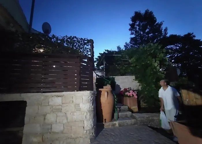 Stonemakers Hide Σπίτι διακοπών Καρυώτικο